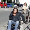 Francis Lalanne a testé la vie en chaise roulante pour l'association Handynamic