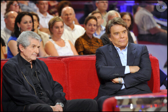 Claude Lelouch et Bernard Tapie lors de l'enregistrement de l'émission Vivement Dimanche le 15 septembre 2010