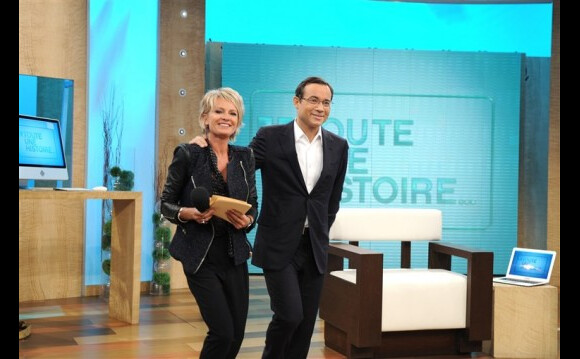 Sophie Davant aux commandes de Toute une histoire, sur France 2. Elle est coachée par Jean-Luc Delarue. Enregistrement de l'émission, le 21/09/2010