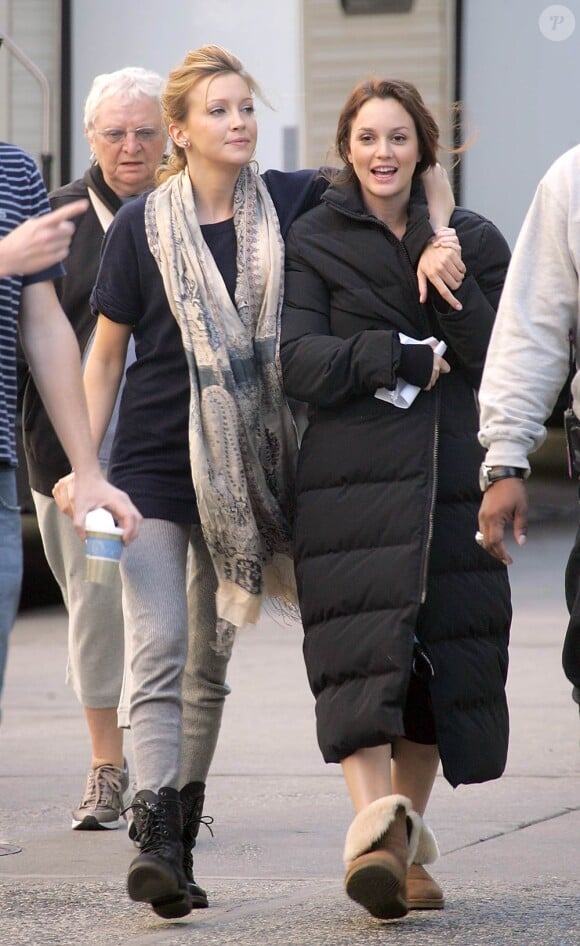 Katie Cassidy et Leighton Meester sur le tournage de Gossip Girl à New York, le 21 septembre 2010