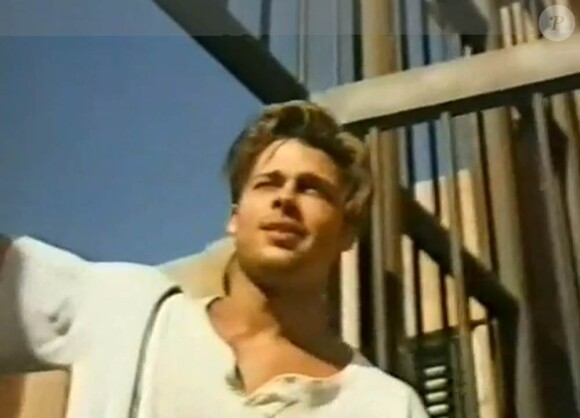 Brad Pitt dans une pub Levi's, en 1991.