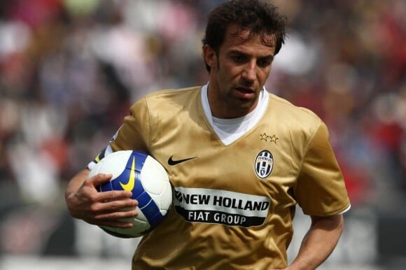 Le footballeur Alessandro Del Piero, et son épouse Sonia Amoruso seront bientôt parents pour la troisième fois.