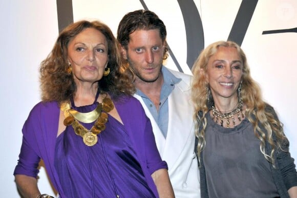 Diane von Furstenberg avec Lapo Elkann lors de la soirée dédiée à la créatrice le 25/09/10 à Milan