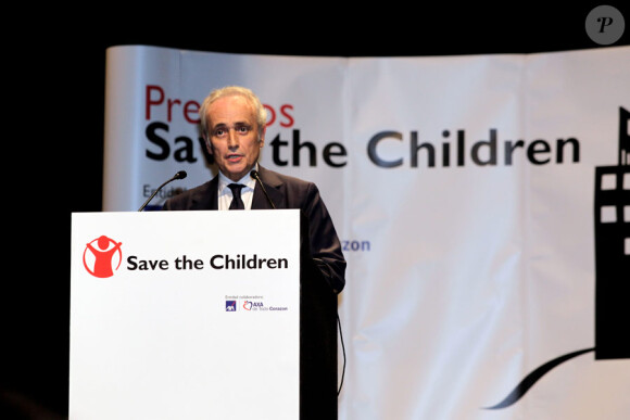 José Carreras lors d'une soirée de gala de l'association Save the Children à Madrid le 28 septembre 2010