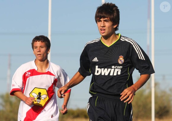 Enzo Zidane, 15 ans, fils de Zinedine Zidane et leader de l'équipe de jeunes du Real Madrid, lors d'un match à Madrid, le 11 septembre 2010.