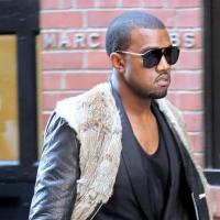Kanye West : Entre shows incroyables et nouvelle chérie, ça roule pour lui !