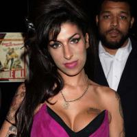 Amy Winehouse, méconnaissable en léopard !