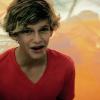 Cody Simpson, dans son second clip, Summertime.