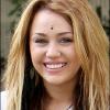 Miley Cyrus arbore un look aux influences indiennes, samedi 23 octobre, à Toluka Lake.