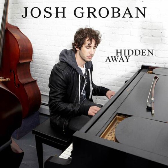 Josh Groban publiera le 15 novembre 2010 son 5e album, Illuminations