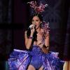 Katy Perry sur le podium du défilé Victoria's Secret 2010. Le 10 novembre à New York.
