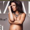 Britney Spears enceinte et nue pour la couverture d'Harper's Bazaar en 2006.