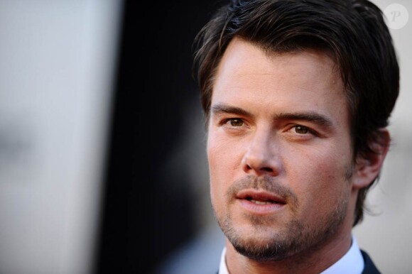 Josh Duhamel, qui sera le 8 décembre sur nos écrans à l'affiche de Bébé mode d'emploi, ne manque jamais d'élégance sur tapis rouge...