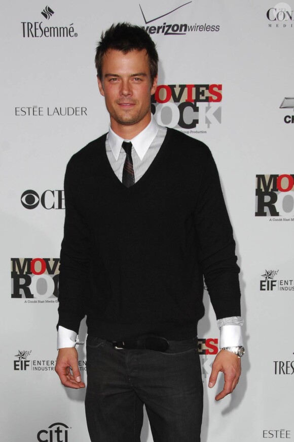 Josh Duhamel, qui sera le 8 décembre sur nos écrans à l'affiche de Bébé mode d'emploi, ne manque jamais d'élégance sur tapis rouge...