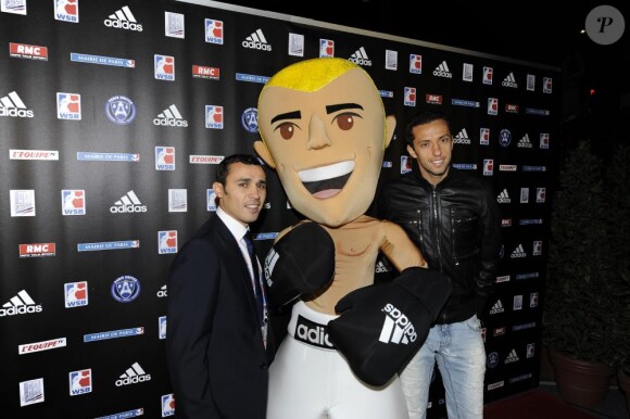Brahim Asloum et Nene assistent au match Paris-Moscou dans le cadre de la WSB, à Paris, vendredi 26 novembre.