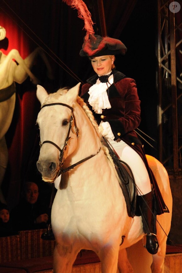 Jeane Manson au cirque Bouglione, le 27 novembre 2010.