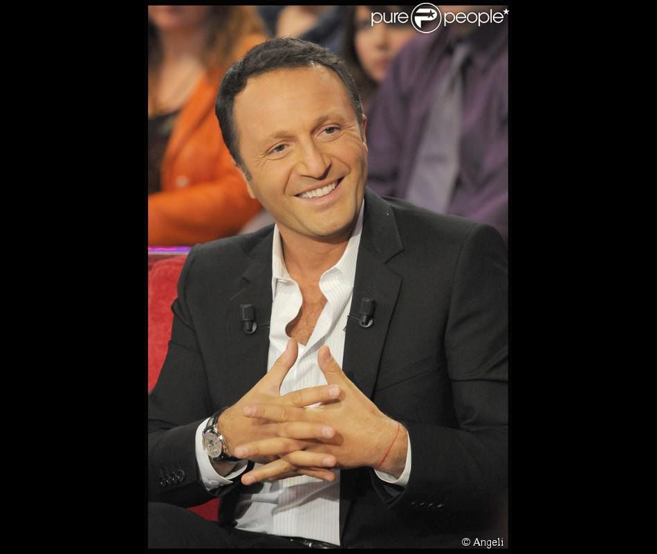 L'animateur Arthur Purepeople