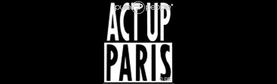 Act-Up Paris refuse l&#039;invitation de Carla Bruni à l&#039;occasion de la journée mondiale du sida, le 1er décembre 2010