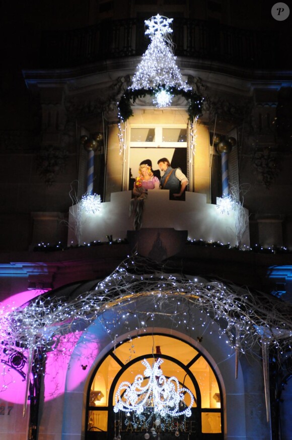 Le couple princier de Raiponce au Plaza Athénée, à Paris, à l'occasion du coup d'envoi de la fameuse Magic Windows ! 1er décembre 2010
