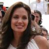 Angelina Jolie porte une robe Thomas Wilde à Cannes en 2008.