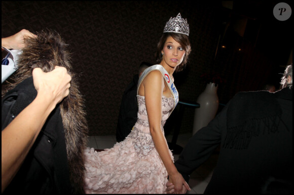 Laura Thilleman, Miss France 2011, a réussi à assister aux obsèques de sa grand-mère