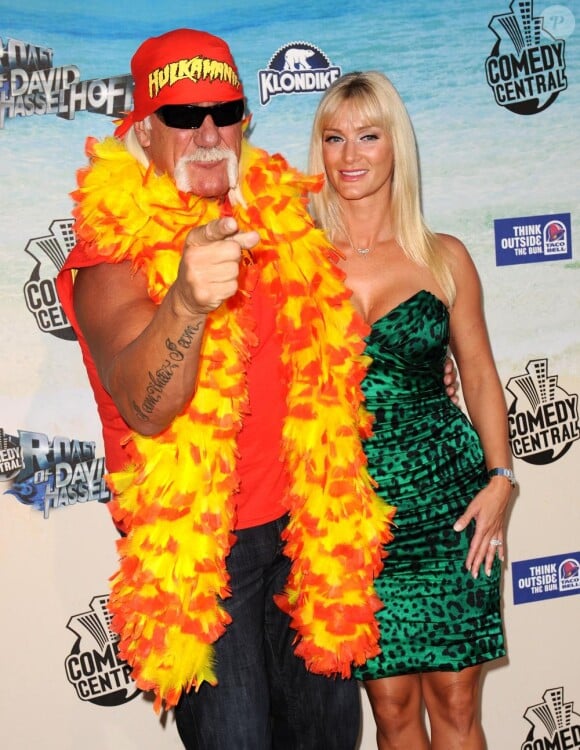 Hulk Hogan, en août 2010, avec celle qui est devenue son épouse en décembre 2010, Jennifer McDaniel. 