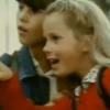 Karine Ferri, animatrice sur Direct 8 et sur NRJ, apparait étant enfant dans une publicité faisant la promotion de la Semaine du Goût dans les écoles.