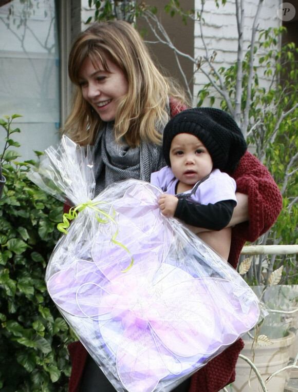 Anniversaire de Harlow Madden-Richie le 8 janvier 2011 à Beverly Hills : Ellen Pompeo et sa fille Stella