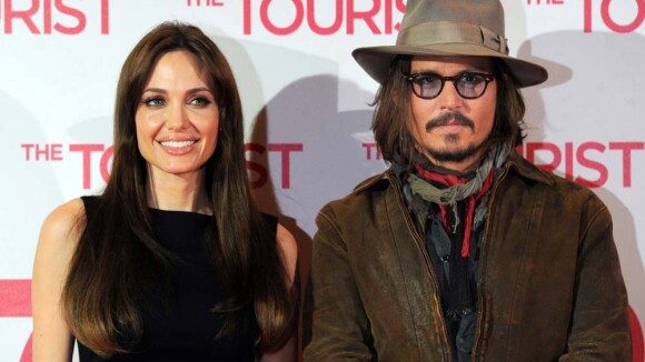 Les Golden Globes poursuivis en justice : Angelina Jolie et Johnny Depp visés ?
