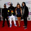 Apl.de.ap (à gauche), des Black Eyed Peas, souffre depuis l'enfance d'un nystagmus, un trouble oculomoteur qui fait qu'il ne voit pratiquement rien. A 36 ans, le chanteur craint de devenir aveugle...