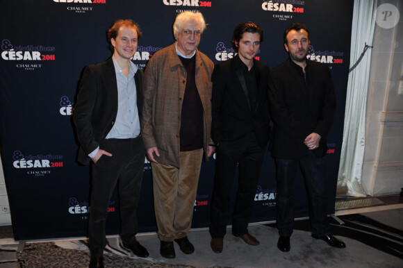 Guillaume Marquet, Bertrand Tavernier, Raphaël Personnaz et Fred Cavayé lors de la soirée des Révélations organisée par l'Académie des César et la maison Chaumet le 17 janvier 2011 à Paris