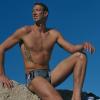 Alain Bernard porte le modèle Sanem de la collection hommes Arena été 2011.
