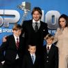 Victoria Beckham et David Beckham entourés de leurs enfants mi-décembre 2010