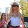 Paris Hilton redevient celle qu'on a connu ! (24 janvier 2011 à Beverly Hills)