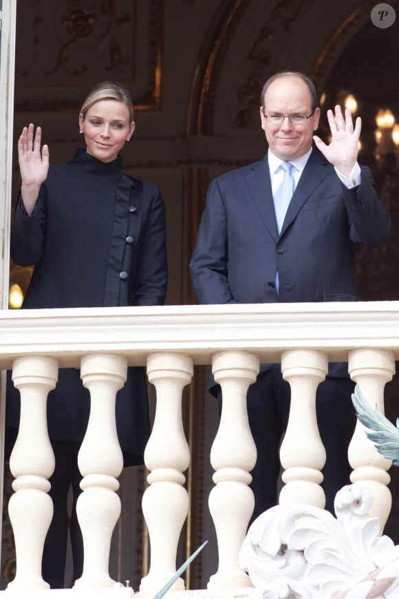 Charlene Wittstock et le prince Albert suivent la messe prononcée pour la Sainte-Dévote, le 27 janvier 2011, à Monaco.