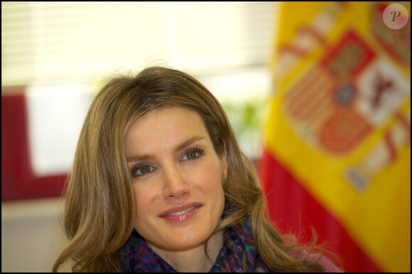 Letizia d'Espagne visite le lycée professionel Raul Vasquez à Madrid, le 2 février 2011.