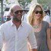Jason Statham et Rosie Huntington-Whiteley : promenade en amoureux à Beverly Hills le 5 février 2011