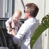 Eric Dane et Rebecca Gayheart vont au restaurant à Beverly Hills avec leur fille Billie le 5 février 2011