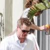 Eric Dane et Rebecca Gayheart vont au restaurant à Beverly Hills avec leur fille Billie le 5 février 2011