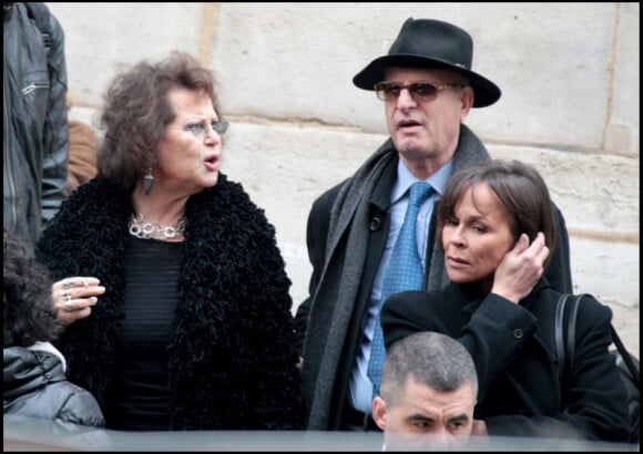 Claudia Cardinale et Christine Boisson lors des obsèques de Maria Schneider en l'église de Saint-Roch à Paris le 10 février 2011