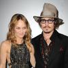 Vanessa Paradis est l'ambassadricre officielle du bohème chic et Jonny Depp fait l'unanimité avec son style grunge chic.