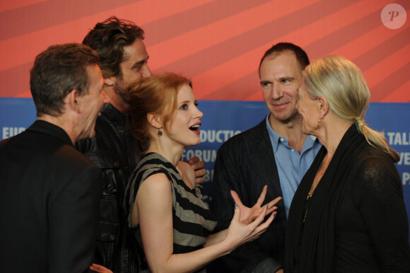 Gerard Butler, Jessica Chastain, Ralph Fiennes et Vanessa Redgrave lors  du photocall du film Coriolanus au festival de Berlin le 14 février 2011