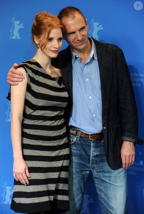 Jessica Chastain et Ralph Fiennes lors du photocall du film Coriolanus au festival de Berlin le 14 février 2011