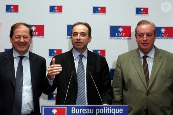 Premier point presse de l'UMP avec Jean-François Copé, Parc-Philippe Daubresse et Hervé Novelli, Paris, le 17 novembre 2010