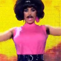 Katie Price : Quand la bimbo se prend pour une légende, elle dévoile ses poils !