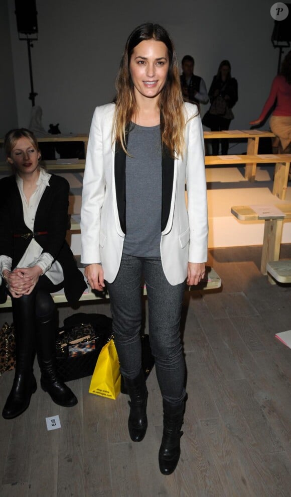 Yasmin Le Bon au défilé Matthew Williamson à la Fashion Week de Londres, le 20 février 2011.