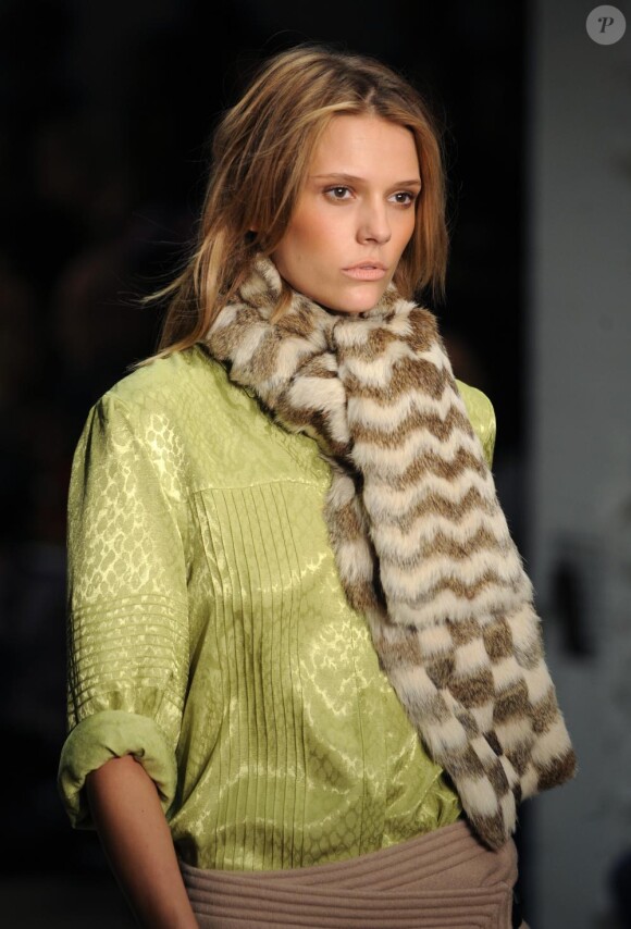 Le défilé Matthew Williamson durant la Fashion Week de Londres, le 20 février 2011.