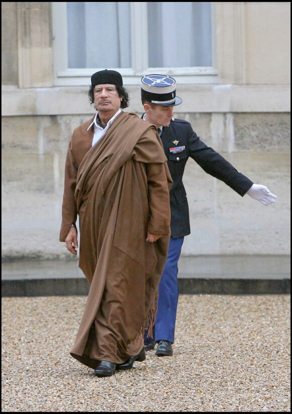 Le colonel Kadhafi à l'Elysée, décembre 2007