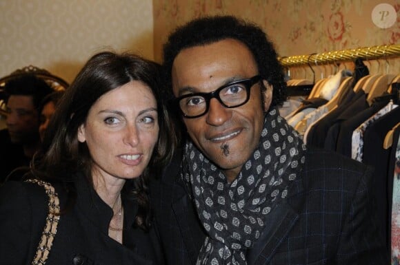 Laurence et Manu Katché à l'ouverture de la boutique Divine Parisienne à Paris le 3 mars 2011
