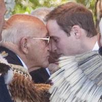 Le prince William, fort dans le deuil, touche la Nouvelle-Zélande au coeur !
